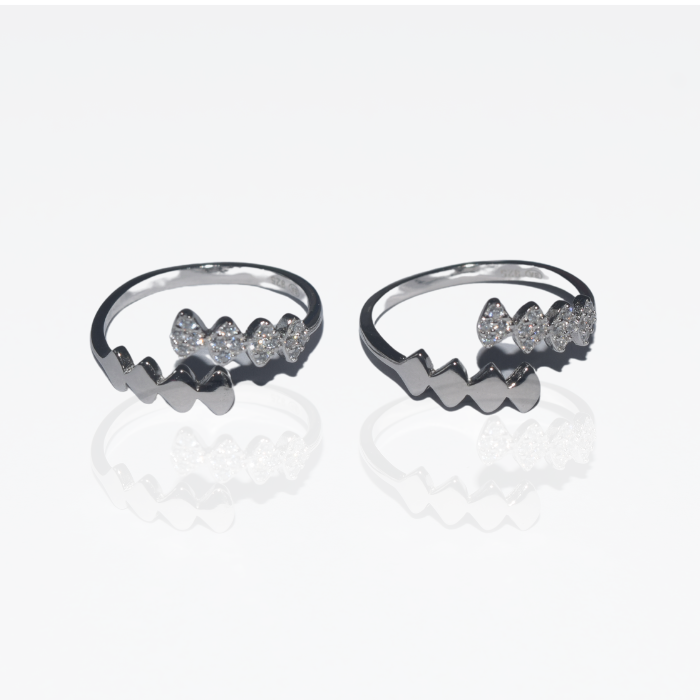 Siver Waves Rhodium toe ring