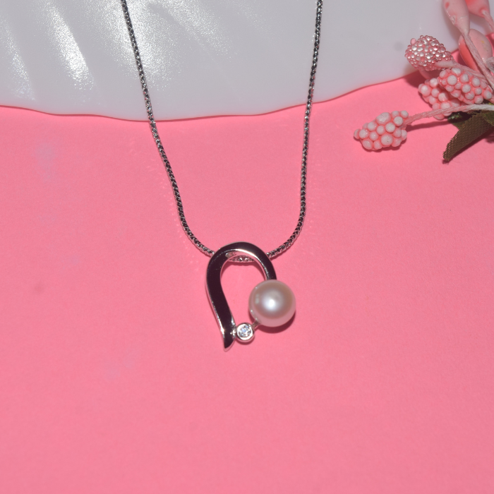 Silver Pearl on Petal Pendant Necklace with Matching Earrings Set