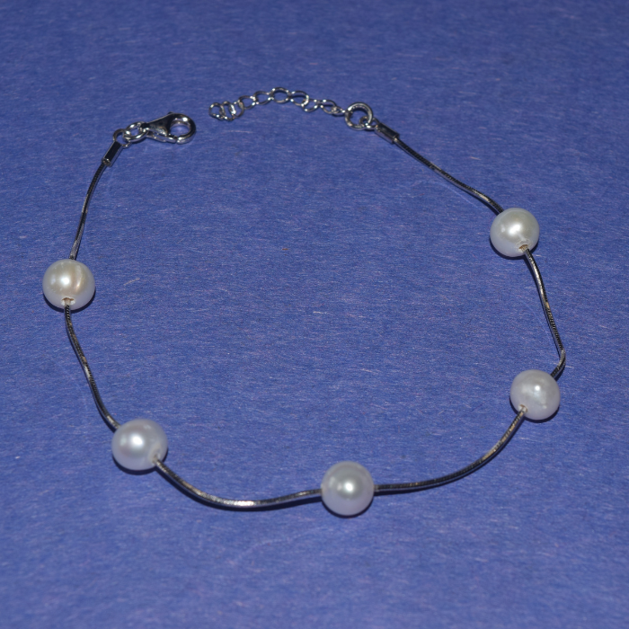 Silver Lustrous Pearls Lover Bracelet