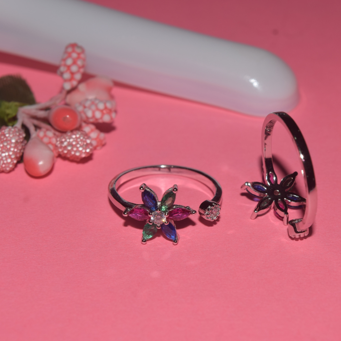 Multicolor flower adjustable toe ring